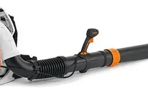 Stihl BR 700 | Kraftfull ryggburen bensindriven lövblåsare